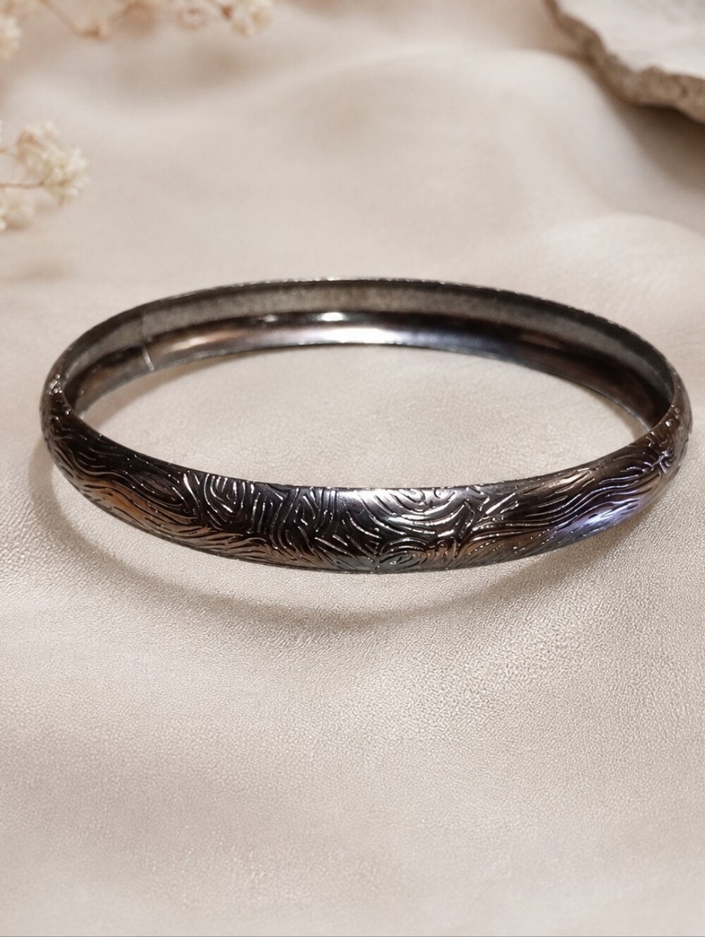 Vintage Silver tone etched Spangled bracelet